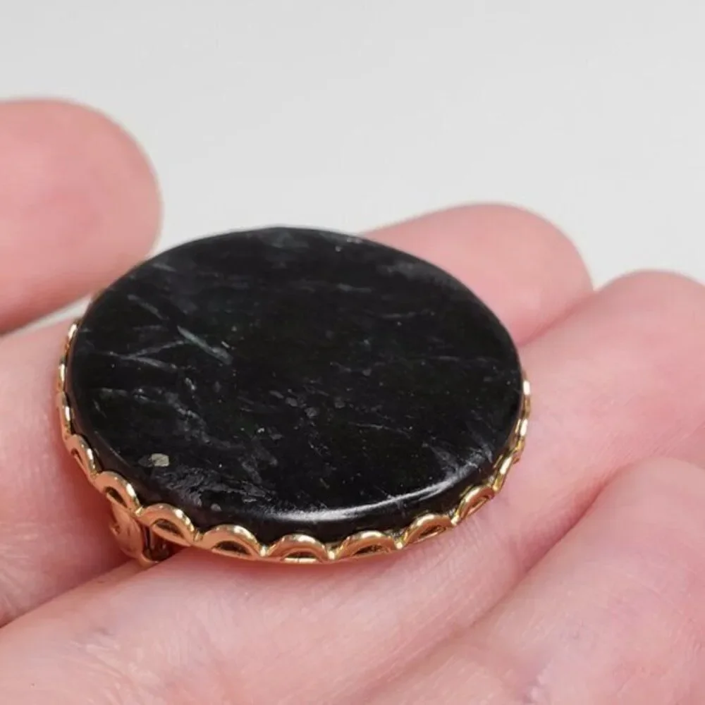 Unbranded onyx stone